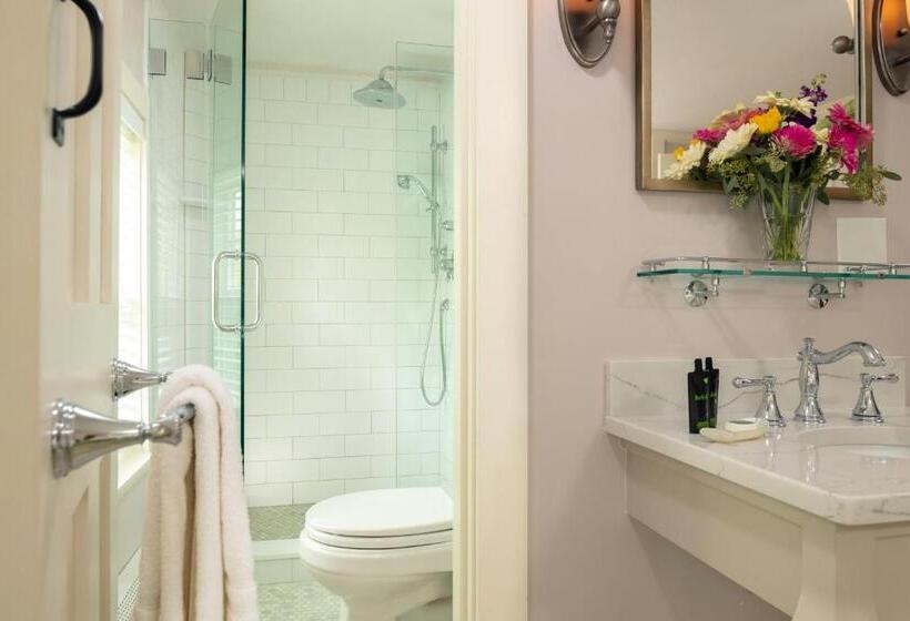 Стандартный Номер Кровать Кинг, The Inn At Yarmouth Port