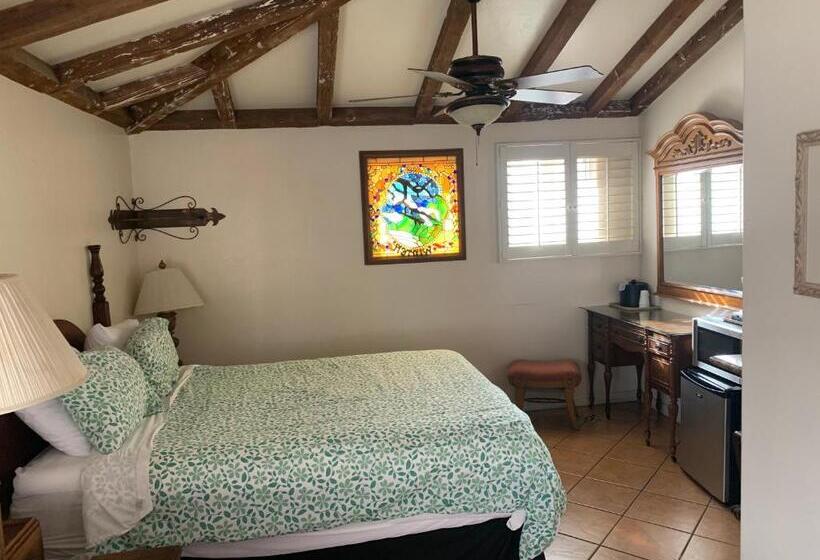 Номер Стандарт, Chantico Inn
