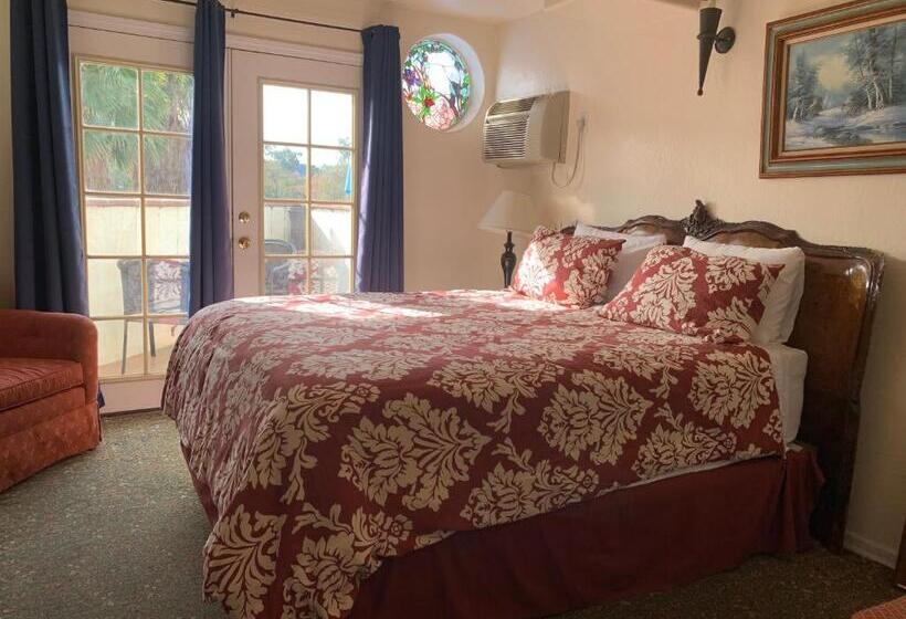 Президентский Люкс, Chantico Inn