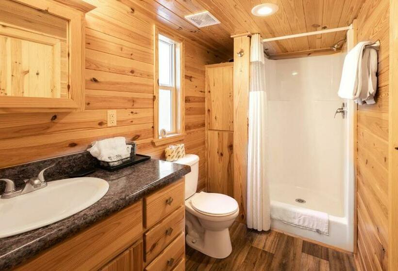 Бунгало Стандарт, Halesford Harbour Resort   Smith Mountain Lake