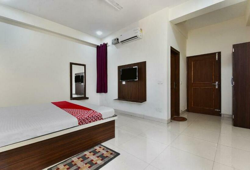 Номер Стандарт, Oyo 90099  Grand Beach