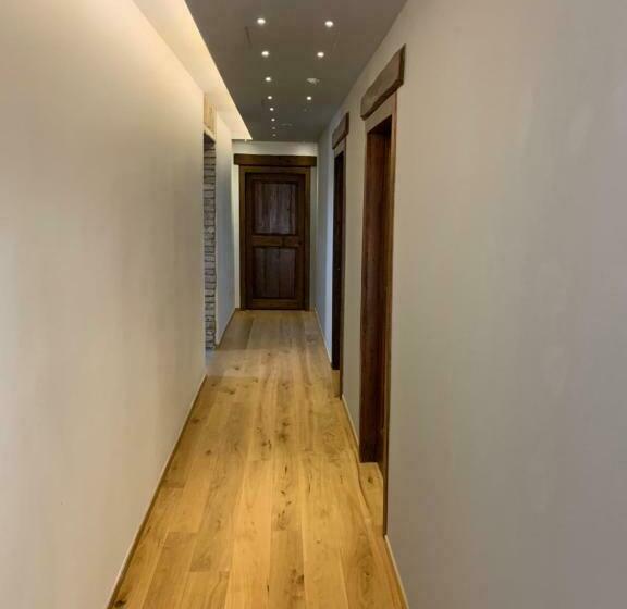 اتاق لوکس, B&b La Corte Dei Vizi