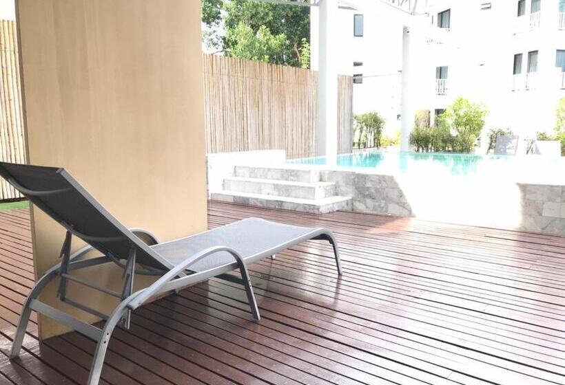 سوییت خانوادگی, Yanud Residence