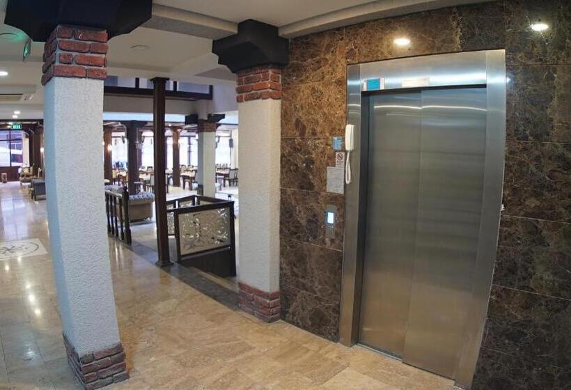 Семейный Номер, Bursa Grand Fami̇ly Hotel & Spa