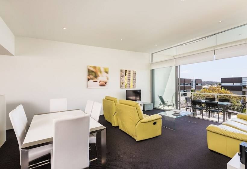 Апартаменты 1 Спальня Вид на Бассейн, Coast Resort Merimbula