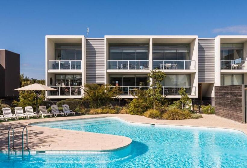 Апартаменты 1 Спальня Вид на Бассейн, Coast Resort Merimbula