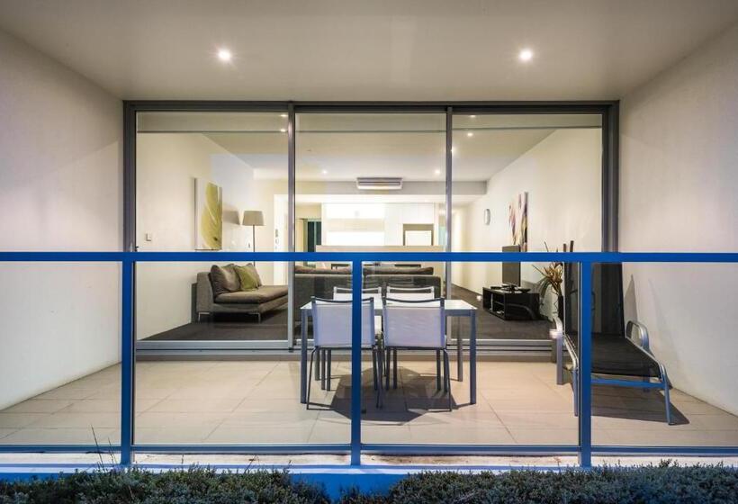 Апартаменты 2 спальни Вид на Бассейн, Coast Resort Merimbula