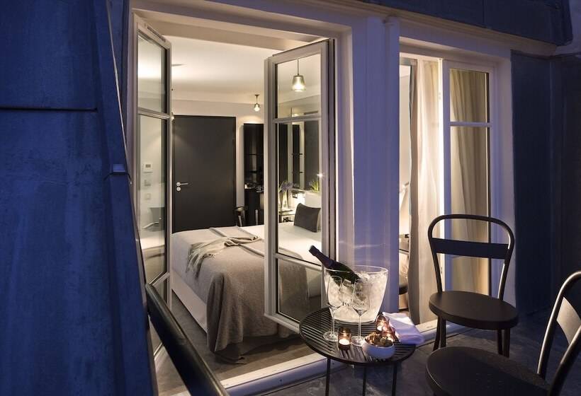 Camera Deluxe con Balcone, Les Matins De Paris & Spa