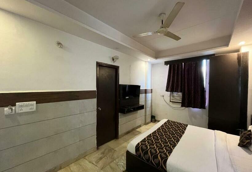 اتاق لوکس, Taj Galaxy