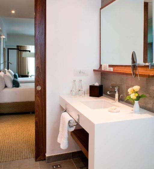 Номер Стандарт 2 Двуспальные Кровати, Courtyard By Marriott Lima Miraflores