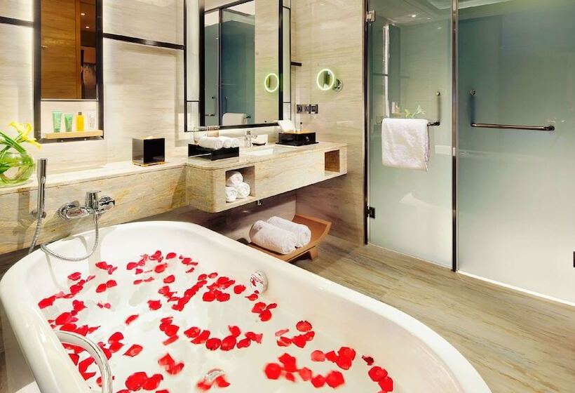 Номер Executive, Hilton Zhuzhou
