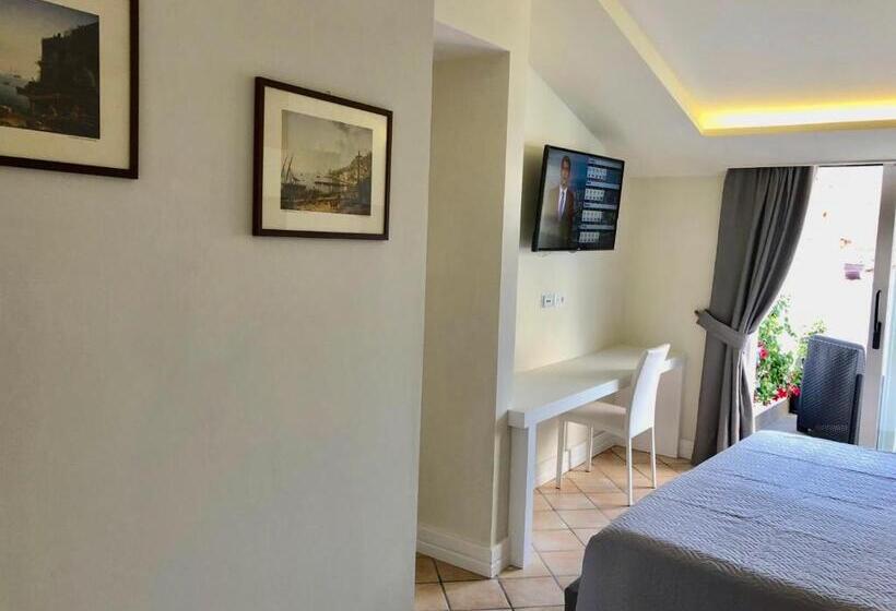 テラス付きスタンダードルーム, Sorrento Inn Funzionista