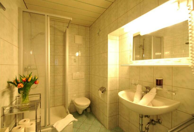 Номер Стандарт, Traube