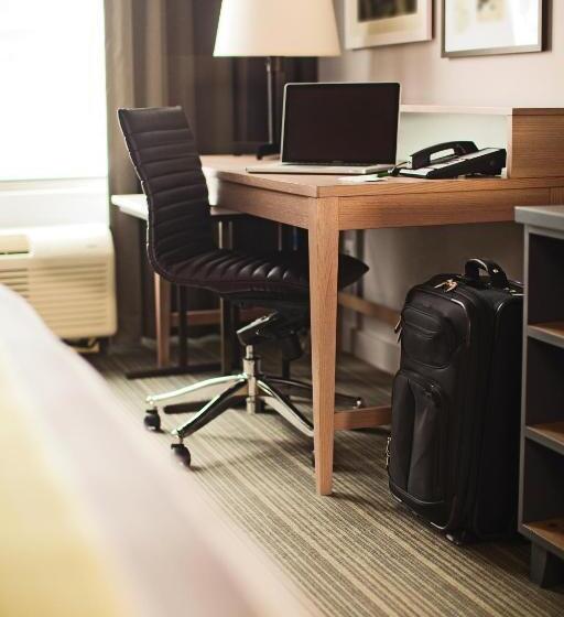 Studio Standard, Country Inn & Suites Downtown Convention Center By Radisson, Gatlinburg, Tn