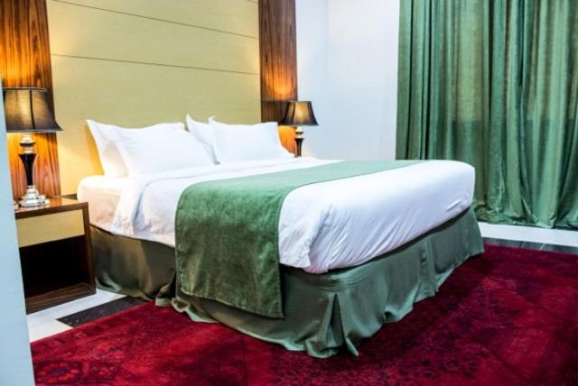 سوئیت 2 خوابه, Doha Dynasty