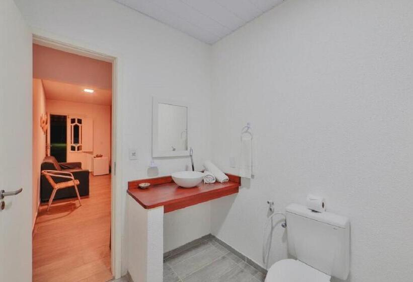 سوئیت خانوادگی اقتصادی, Pousada Xalés De Maracaípe