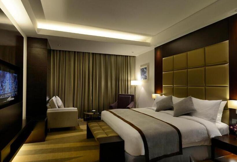Номер Superior, Radisson Blu Chattogram Bay View