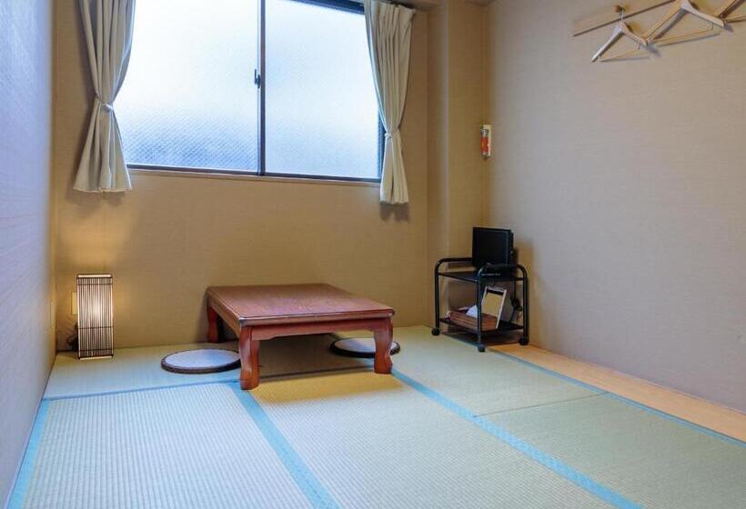 Номер Стандарт, Kyoto Hana Hostel