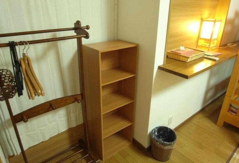 Номер Стандарт с Койками Совместная Ванная, Kyoto Hana Hostel