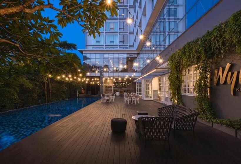 Номер Executive, Veranda Hotel Pakubuwono