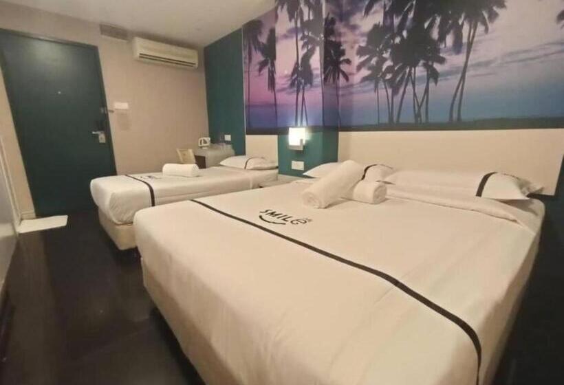 اتاق استاندارد سه نفره, Smile Hotel Chow Kit Pwtc