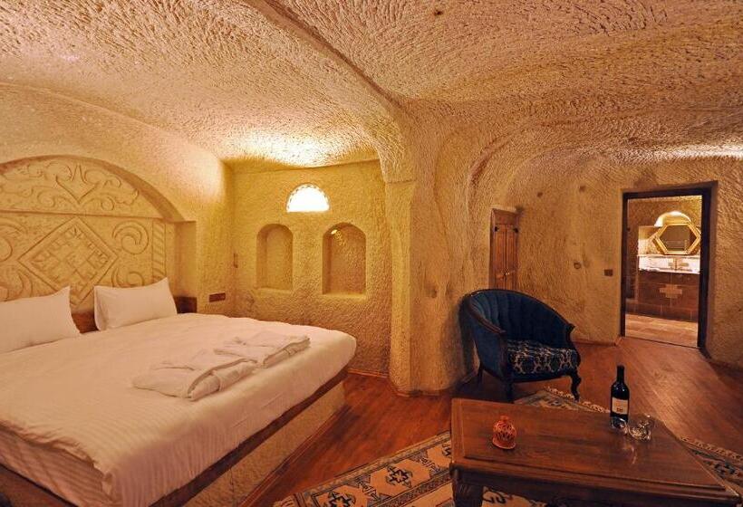 Люкс, Has Cave Konak