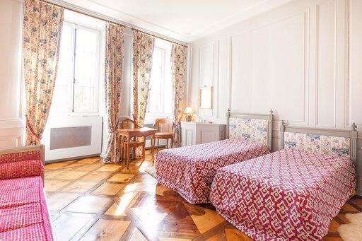 اتاق لوکس چهار تخته, Chateau Montalembert Maîche