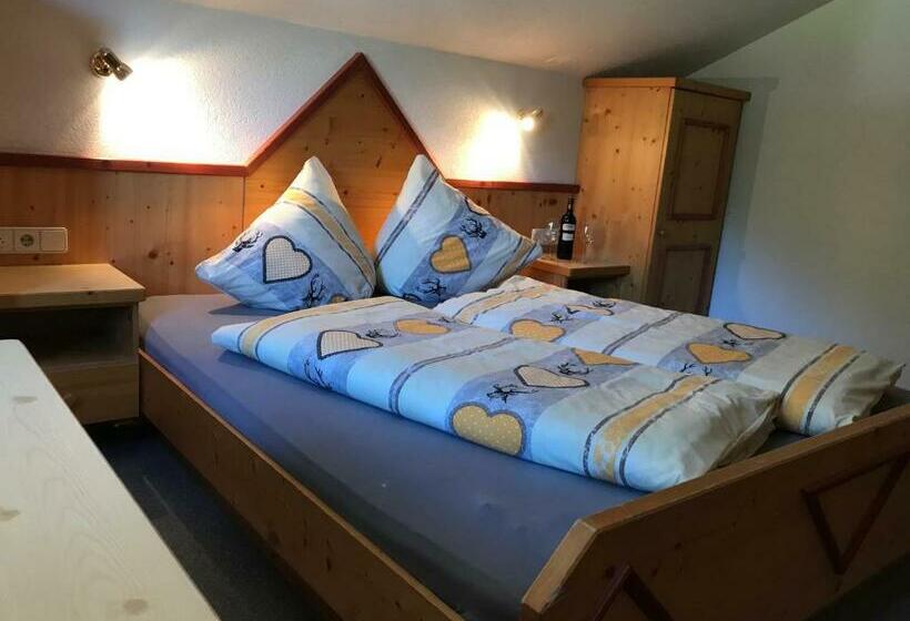 Номер Стандарт, Lesacherhof