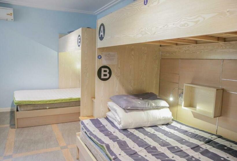 Кровать в Общей Комнате, Kunlun International Youth Hostel