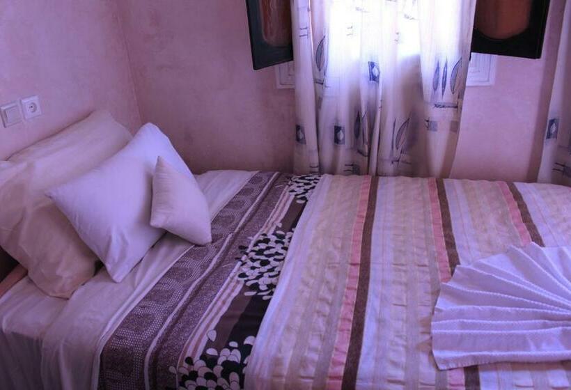 Номер Стандарт Вид на Сад, Riad Gabsi Dades