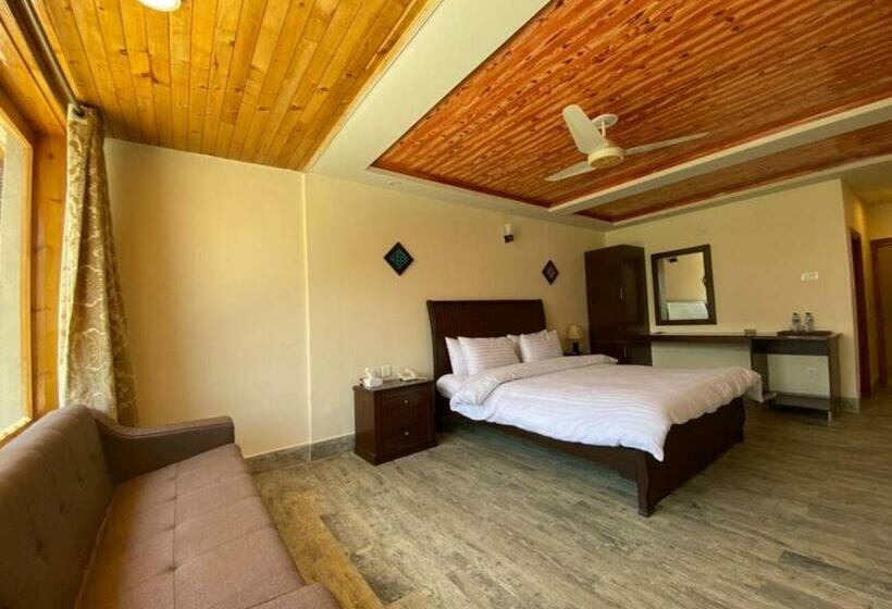 اتاق سوپریور با چشم‌انداز کوهستان, Roomy Daastaan Hotel, Karimabad Hunza