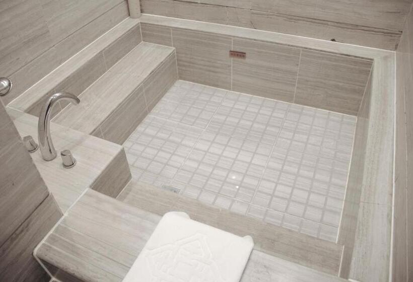 Люкс Superior, Jinling Grand