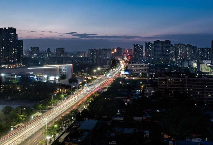 Номер Клуб Кровать Кинг, Sheraton Zhanjiang