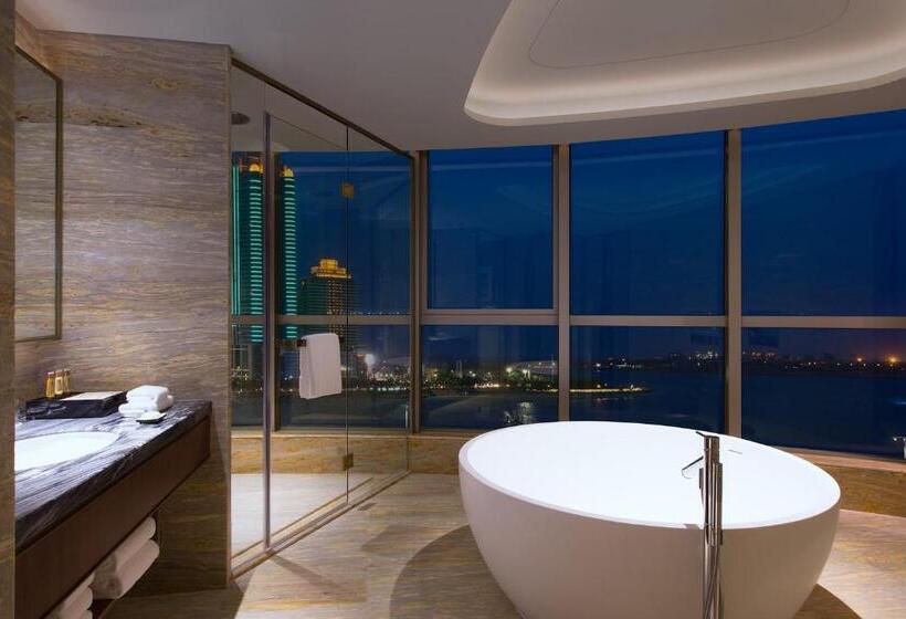 Люкс Премиум Вид на Море, Sheraton Zhanjiang