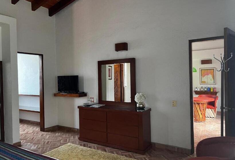 Suite, Casa Bugambilia, Un Pequeño Hotel En Tepoztlán