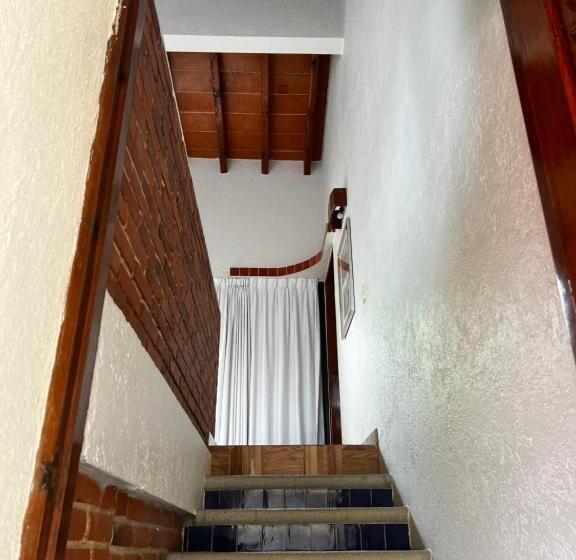 Suite, Casa Bugambilia, Un Pequeño Hotel En Tepoztlán