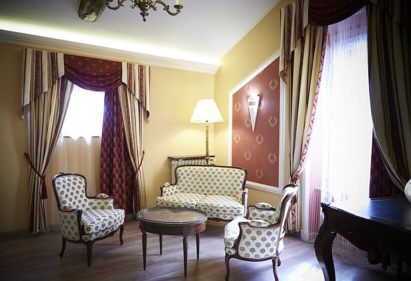 Номер Стандарт, Chateau De La Richerie