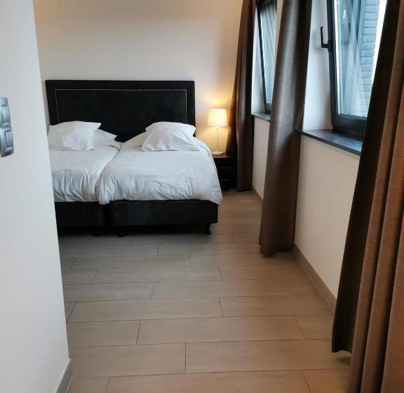 Apartament Deluxe 1 Sypialnia, Tower Hotel Aalst