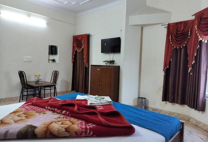 اتاق اکونومی, Holiday Inn Paradise