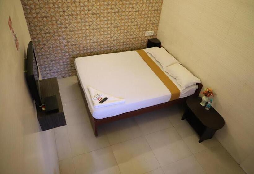 Номер Deluxe, Just Guest House, Chennai Airport