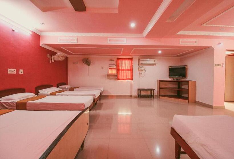 Семейный Номер, Just Guest House, Chennai Airport