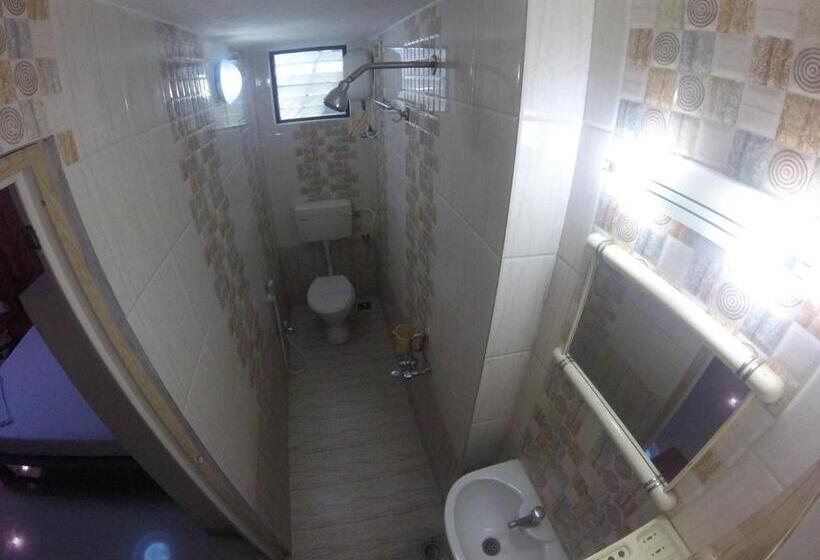 Трехместный Номер Deluxe, Just Guest House, Chennai Airport