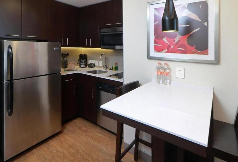 스탠다드 스튜디오 킹침대, Staybridge Suites San Luis Potosi, An Ihg