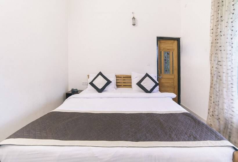 اتاق لوکس, The Country Side Resort