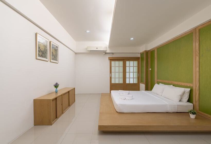 سوییت, At 115 Hotel By Rompo
