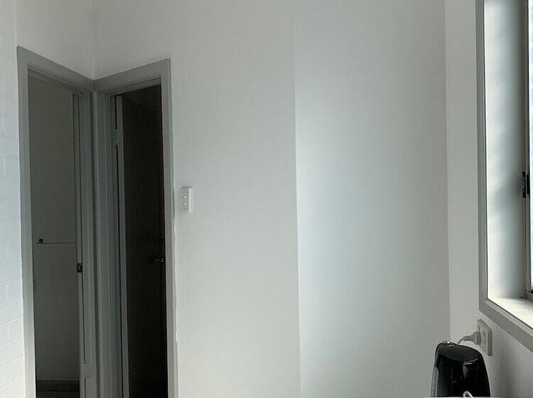 Номер Стандарт, Beaconsfield Lodge Motel