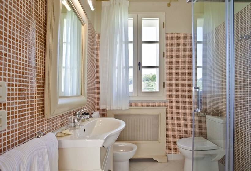 Полулюкс, Borgo Conde Wine Resort
