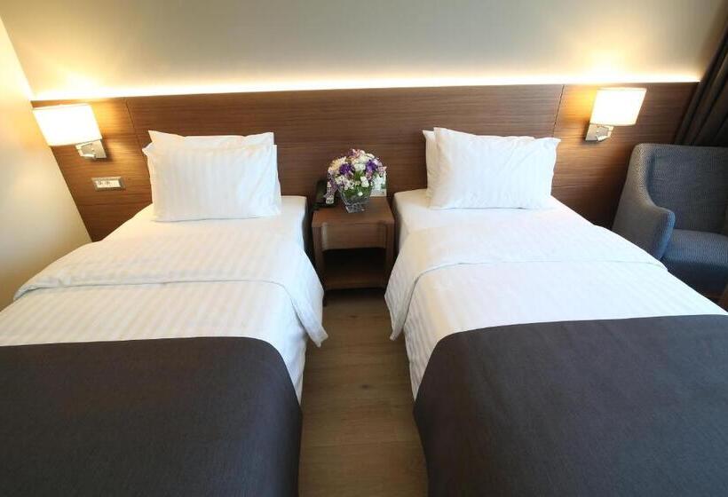 اتاق استاندارد با تراس, Holiday Inn Bursa   City Centre, An Ihg