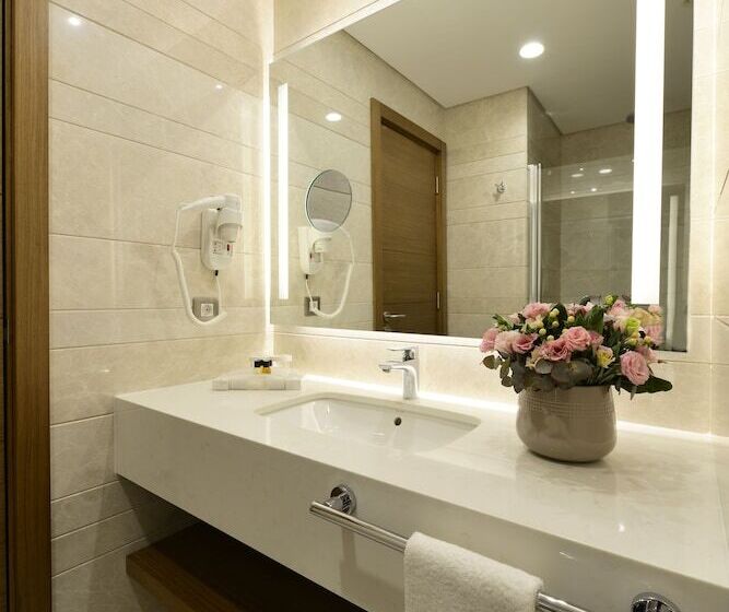 Standard Room Double Bed City View, Holiday Inn Bursa   City Centre, An Ihg