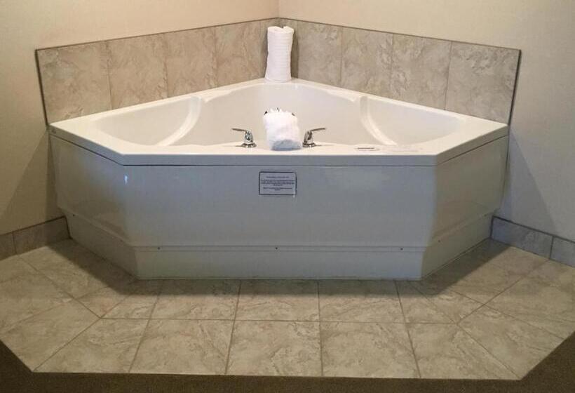 Номер Executive, St. Albert Inn & Suites